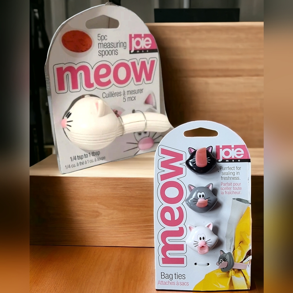 🆕️ Brand new in package Meow joie 5-piece measuring spoon & 3 Pack Bag Ties